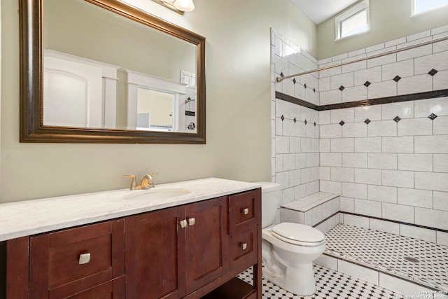 110 Vitra, San Antonio, TX 78210 - full bath featuring tiled shower and vanity