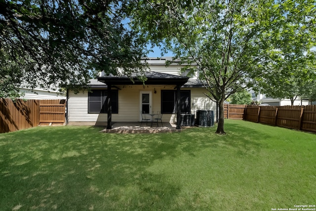 7907 Oakwood Pnes, San Antonio, TX 78254 - back of property with a fenced backyard and a patio