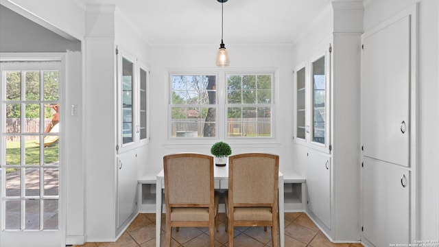 1703 Redwood, Seguin, TX 78155 - sunroom / solarium with healthy amount of natural light