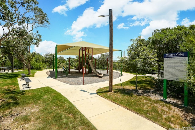 451 Tequila Rnch, San Antonio, TX 78245 - community play area with a lawn
