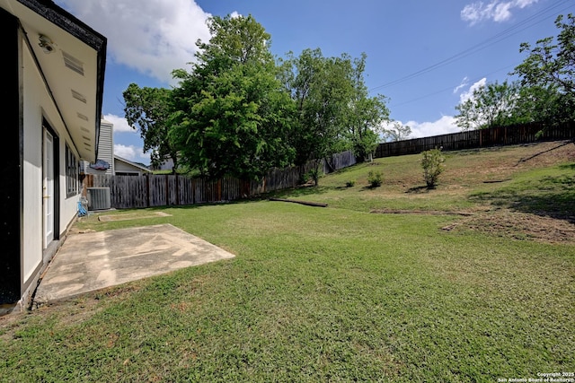 9818 Balanced Rock, Converse, TX 78109 - fenced backyard with a patio area