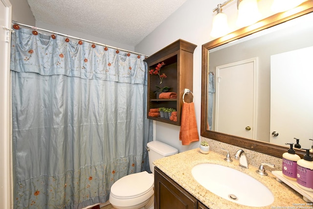 9536 W Dover Rdg, San Antonio, TX 78250 - full bathroom with vanity, a textured ceiling, and curtained shower