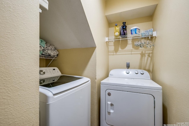 9406 Gillcross, San Antonio, TX 78250 - laundry area featuring washer and dryer