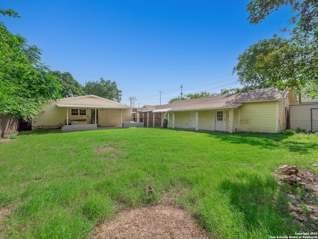 110 W Hermine Blvd, San Antonio, TX 78212 - view of green lawn featuring a sunroom