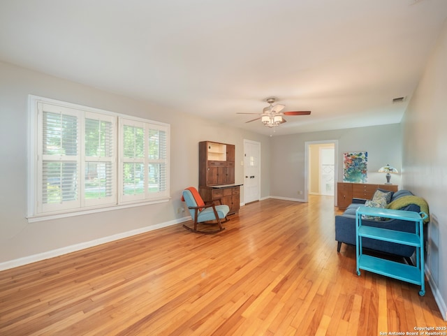 110 W Hermine Blvd, San Antonio, TX 78212 - living area featuring light wood-style floors and a ceiling fan