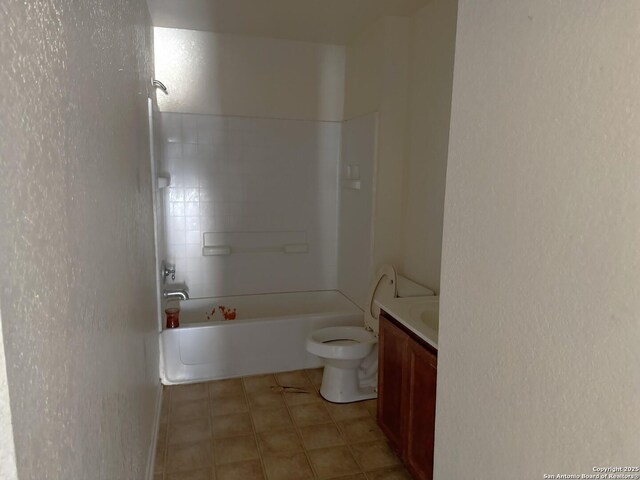 6547 Estes Flts, San Antonio, TX 78242 - bathroom with vanity and shower / tub combination