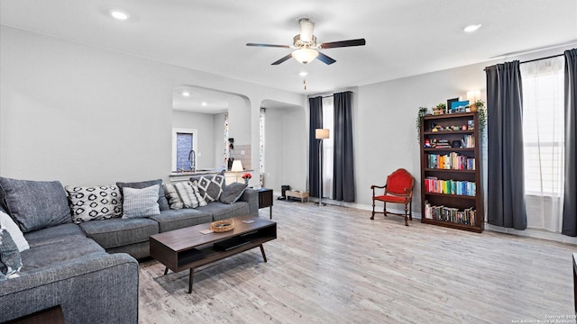 6314 Hibiscus Fls, San Antonio, TX 78218 - living area featuring healthy amount of natural light, light wood-style floors, a ceiling fan, and recessed lighting