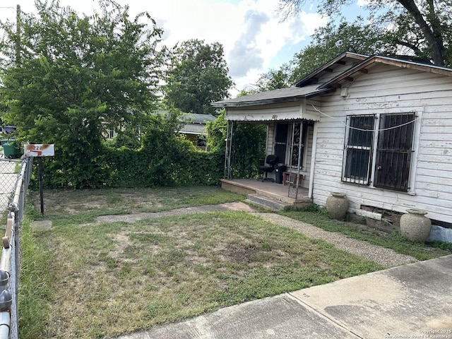 227 Noria St, San Antonio, TX 78207 - view of yard