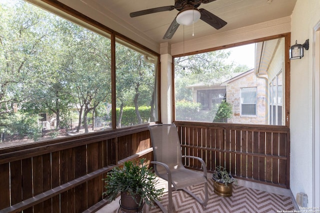 12610 Lotus Rdg, San Antonio, TX 78253 - sunroom featuring a ceiling fan