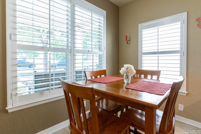 12610 Lotus Rdg, San Antonio, TX 78253 - dining area featuring healthy amount of natural light and a textured wall