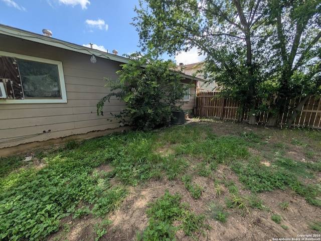 9434 Valley Rock, San Antonio, TX 78250 - view of yard