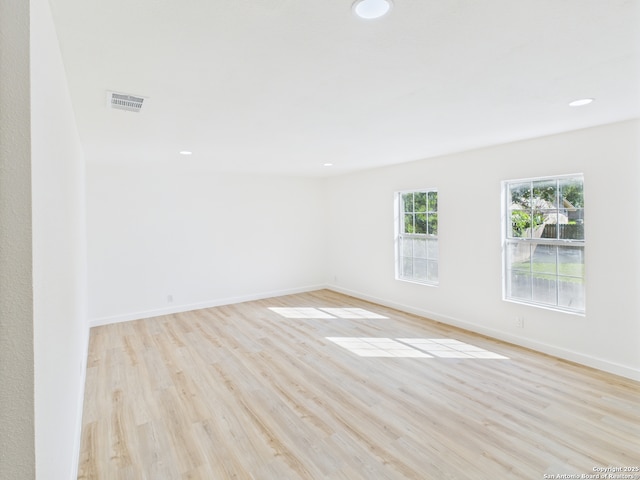 7007 Elk Trl, San Antonio, TX 78244 - spare room featuring light wood-style flooring and recessed lighting