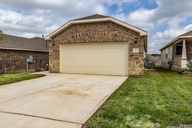 13119 Sulphur Trl, San Antonio, TX 78253 - view of front of home featuring brick siding, driveway, a front yard, and stone siding