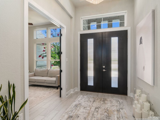 25022 Dulzura, San Antonio, TX 78261 - foyer with wood finished floors and baseboards