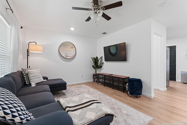 338 Tomrob Dr, San Antonio, TX 78220 - living room featuring wood finished floors, a ceiling fan, and recessed lighting