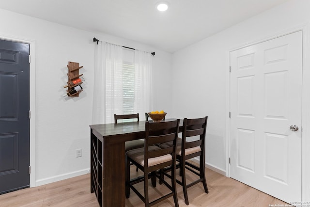 338 Tomrob Dr, San Antonio, TX 78220 - dining area featuring light wood-style floors and baseboards