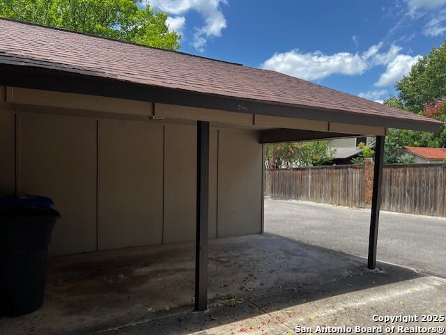 9351 Dover Rdg, San Antonio, TX 78250 - view of parking / parking lot