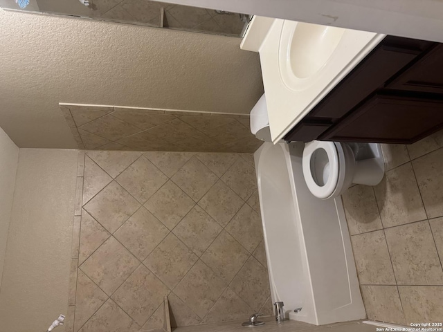 6322 Channel Vw, San Antonio, TX 78222 - view of bathroom