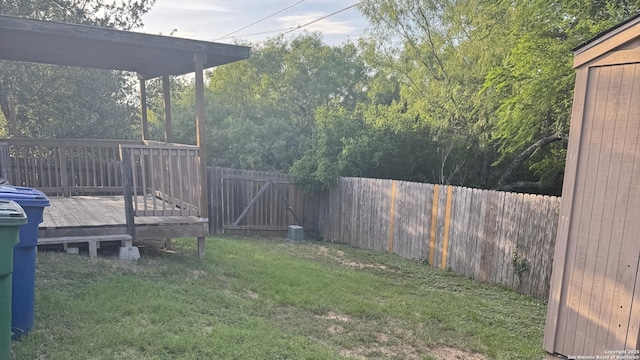 6322 Channel Vw, San Antonio, TX 78222 - fenced backyard with a wooden deck