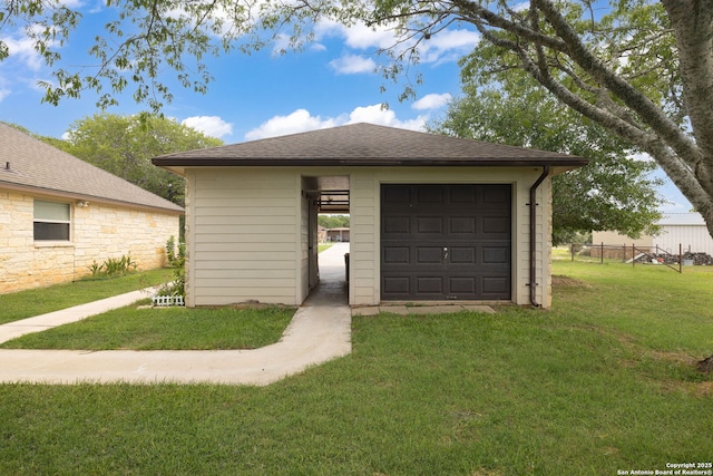 173 Great Oaks Ln, Vernia, TX 78121 - view of garage
