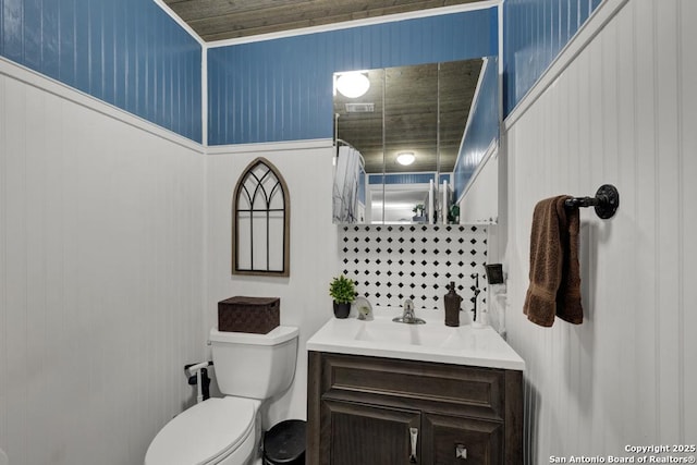 332 W Klein, Seguin, TX 78155 - bathroom featuring vanity and toilet