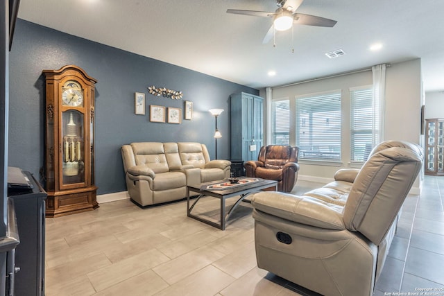 13822 Greater Straw, San Antonio, TX 78254 - living area featuring ceiling fan and recessed lighting