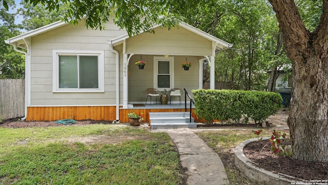 1261 Mill, New Braunfels, TX 78130 - bungalow-style home featuring a porch