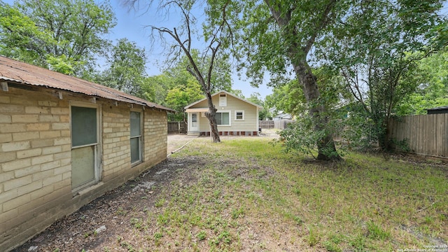 1261 Mill, New Braunfels, TX 78130 - view of yard
