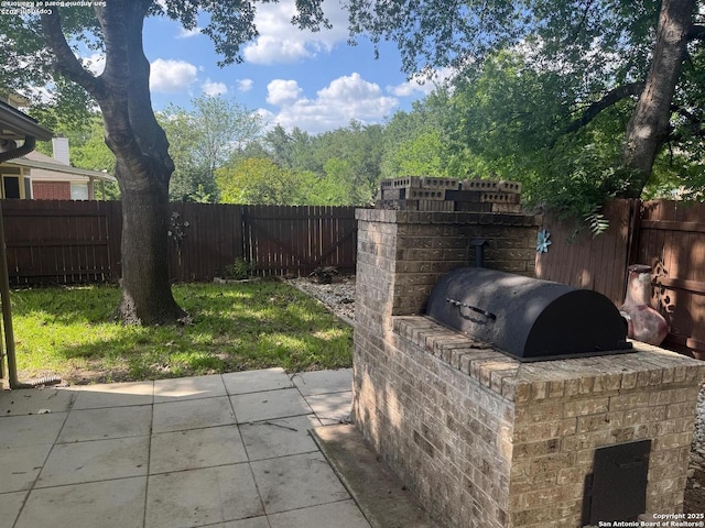 13711 Auburn Oaks, San Antonio, TX 78247 - fenced backyard with a patio