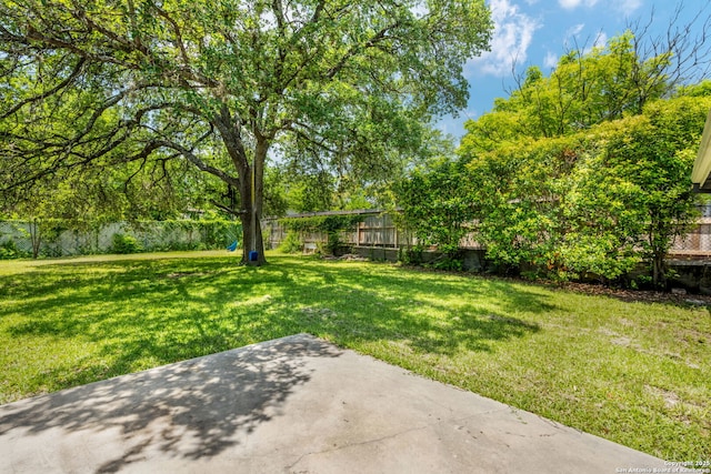 250 Maplewood, San Antonio, TX 78216 - fenced backyard featuring a patio