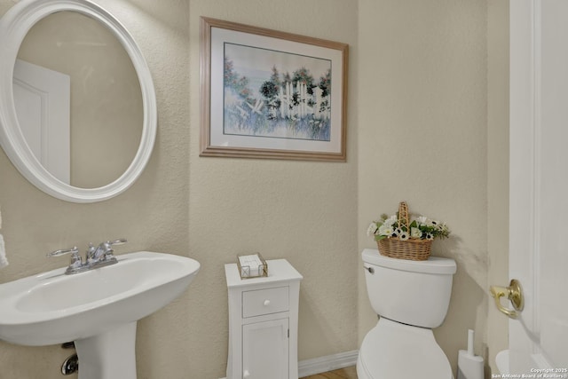 577 River Chase, New Braunfels, TX 78132 - bathroom featuring toilet and a sink
