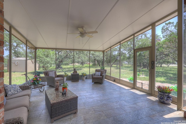 577 River Chase, New Braunfels, TX 78132 - sunroom / solarium featuring ceiling fan and outdoor lounge area