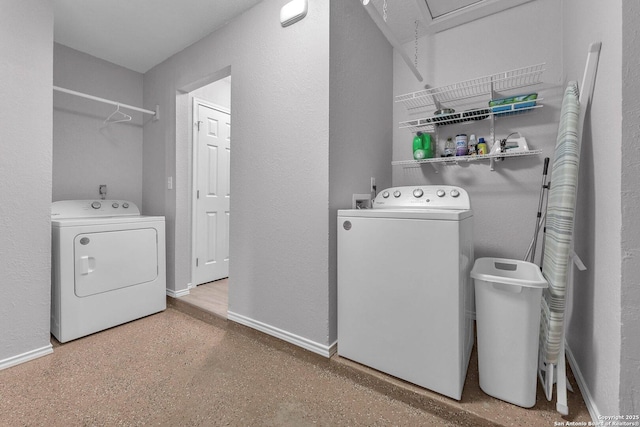 139 Navajo Cir, Cibolo, TX 78108 - laundry area featuring independent washer and dryer and a textured wall