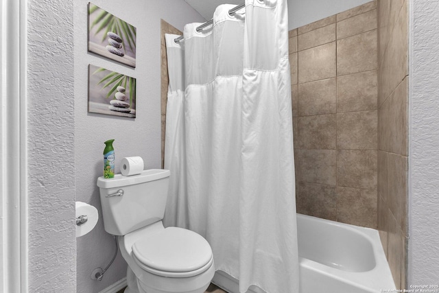 139 Navajo Cir, Cibolo, TX 78108 - full bath with shower / bath combination with curtain and a textured wall