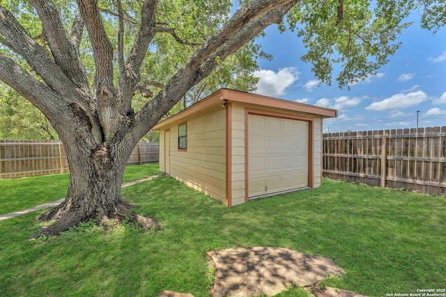 139 Navajo Cir, Cibolo, TX 78108 - view of outbuilding featuring a fenced backyard