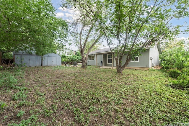 5311 Light House, San Antonio, TX 78242 - view of yard with a shed