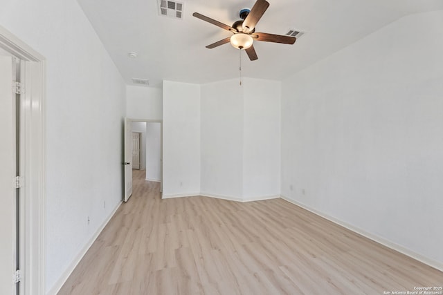 153 Bison Ln, Cibolo, TX 78108 - spare room featuring a ceiling fan and light wood finished floors