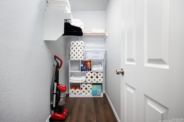 559 W Nacogdoches St, New Braunfels, TX 78130 - spacious closet featuring wood finished floors