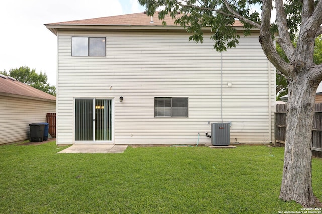 5510 Camry Spgs, San Antonio, TX 78251 - rear view of house