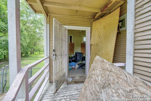 310 E Carson, San Antonio, TX 78208 - view of wooden deck