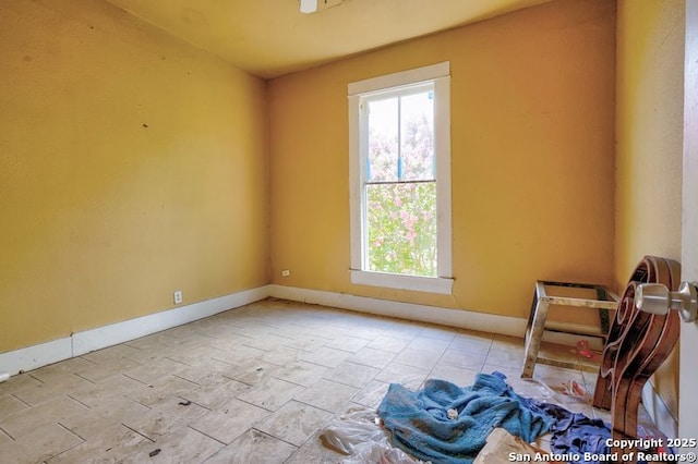 310 E Carson, San Antonio, TX 78208 - spare room featuring healthy amount of natural light