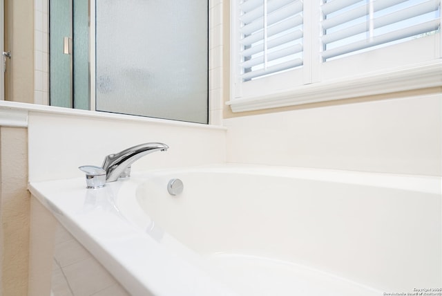 8603 Artesia Gap, Helotes, TX 78023 - bathroom with a bath