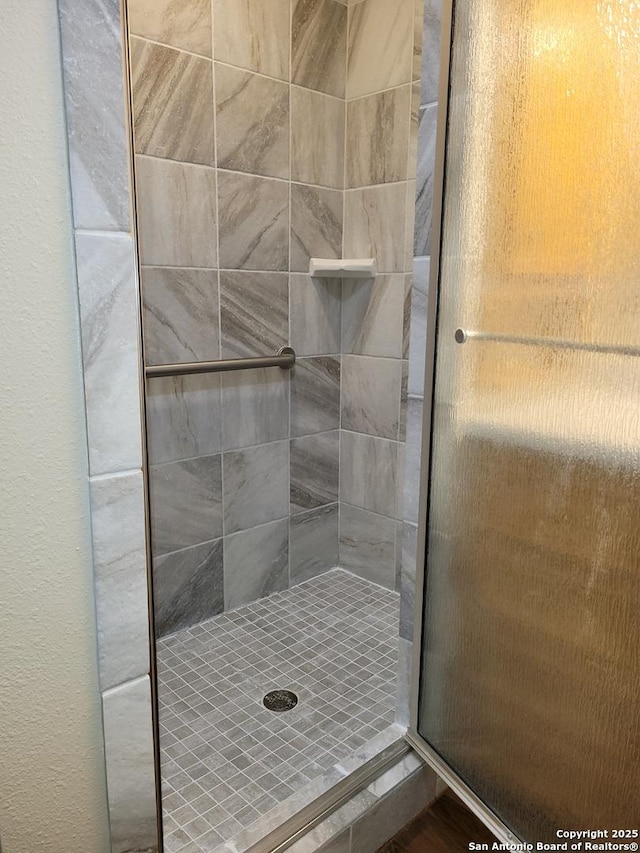 403 E Meyer, Falls City, TX 78113 - full bathroom with a shower stall