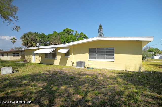 Listing photo 3 for 1576 Virginia Dr, Melbourne FL 32935