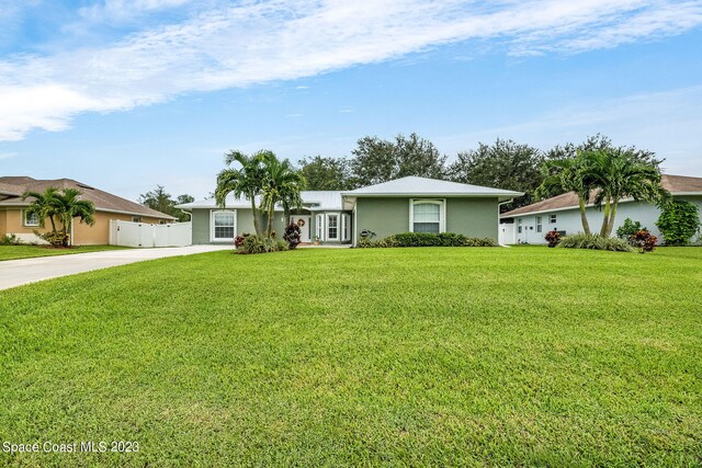 Listing photo 3 for 468 Biscayne Ln, Sebastian FL 32958