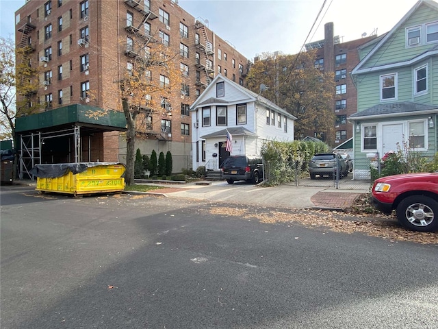 162-18 78th Rd, Flushing, NY 11366