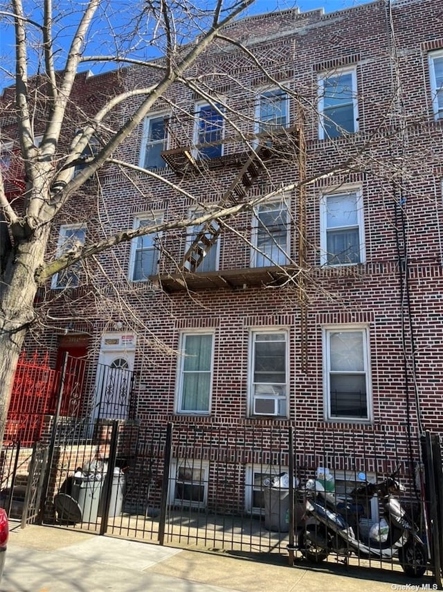 Listing photo 2 for 1382 Decatur St, Bushwick NY 11237