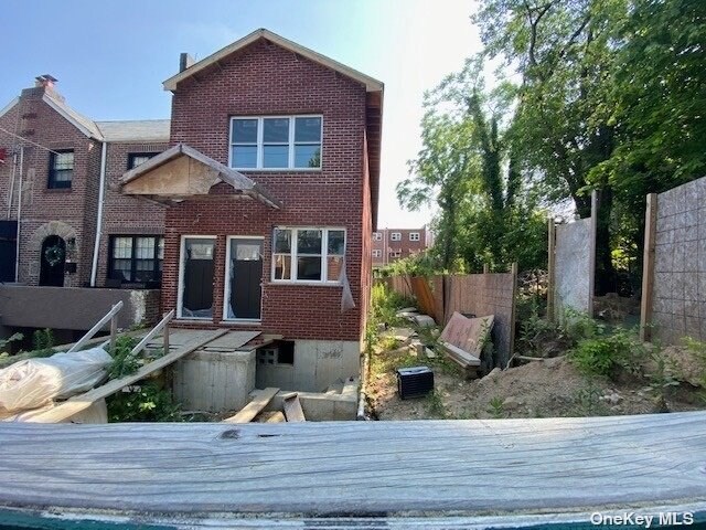 946 E 230th St, Bronx, NY 10466 - photo 4