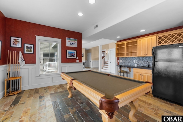 game room with visible vents, wainscoting, wood finished floors, pool table, and recessed lighting