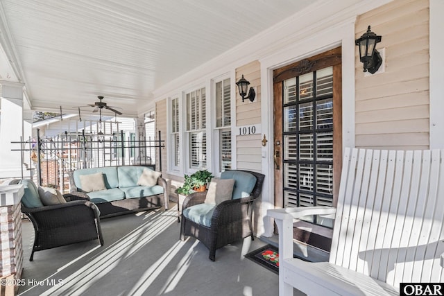 exterior space featuring ceiling fan